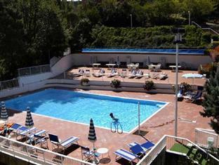Hotel Moderno Chianciano Terme Buitenkant foto