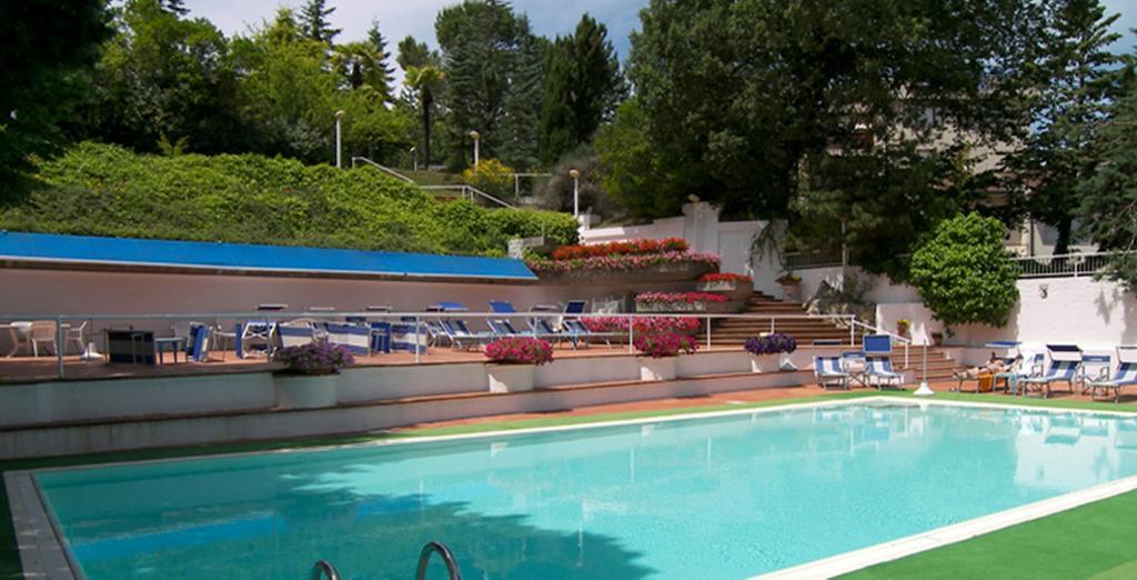 Hotel Moderno Chianciano Terme Buitenkant foto